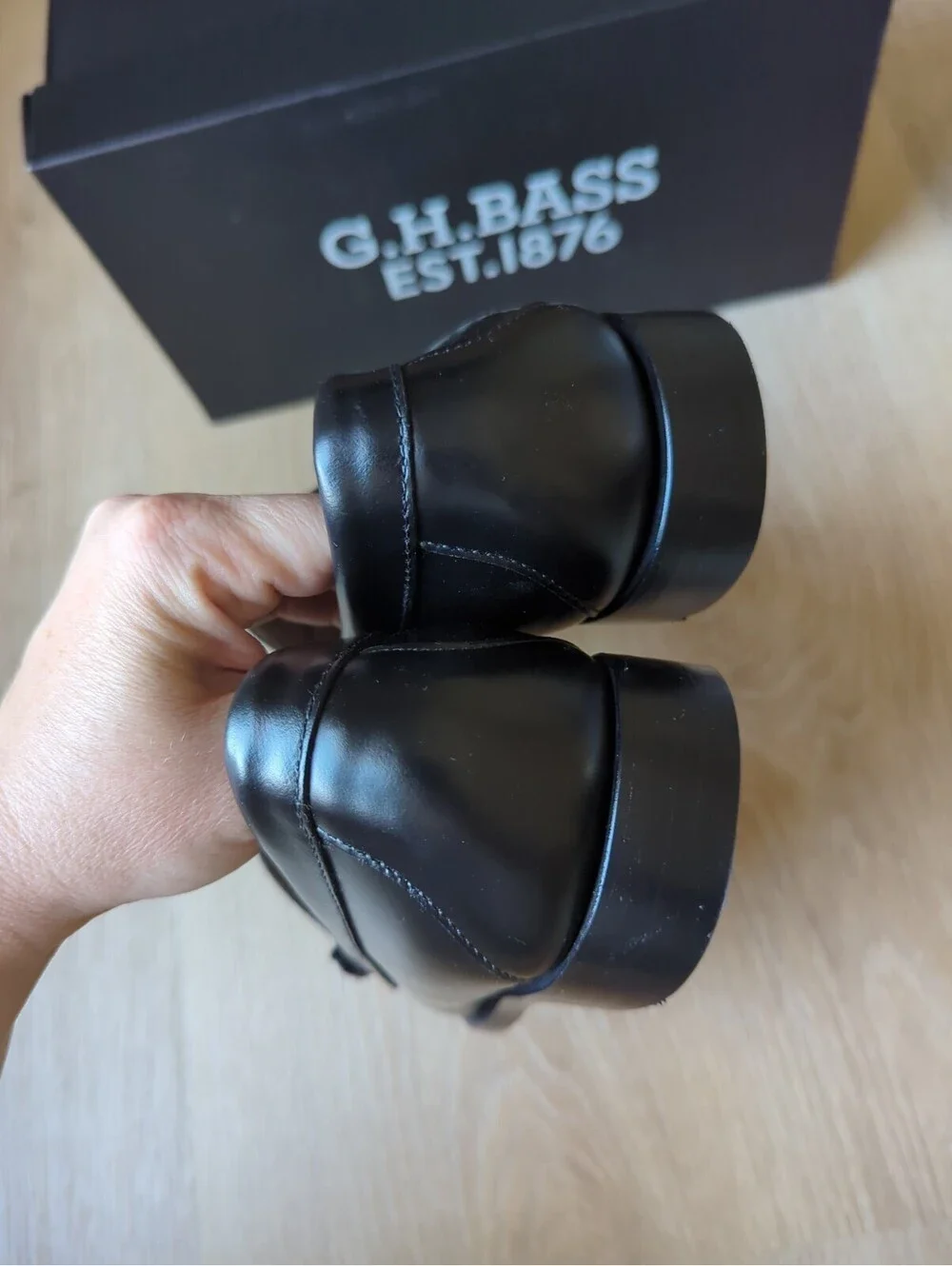 GH Bass Weejuns Larson Black Polished Leather Penny Loafers Mens 9.5 New